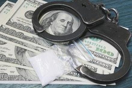 drug crimes, drug possession, drug possession conviction, possession of a controlled substance, Milwaukee criminal defense attorney