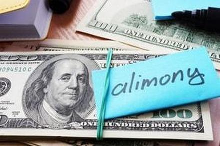 spousal maintenance, child support payments, divorcing spouses, Milwaukee divorce attorneys, federal tax reform